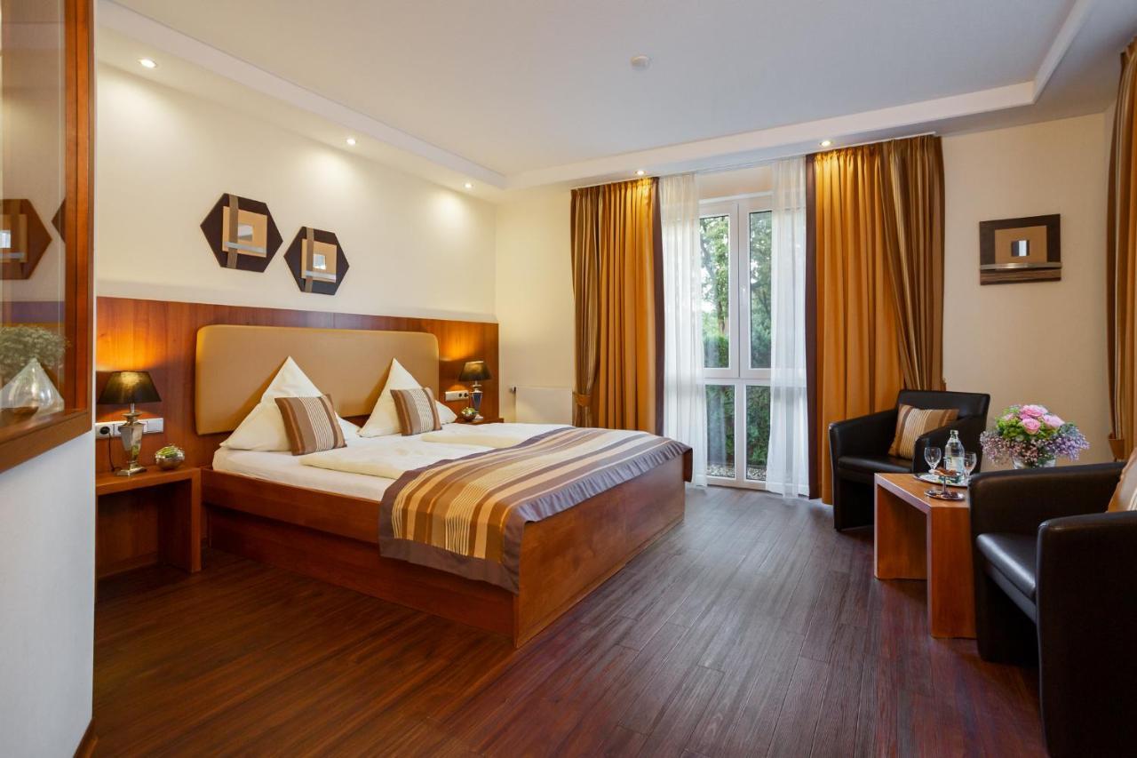 Hotel Mutter-Bahr Иббенбюрен Экстерьер фото